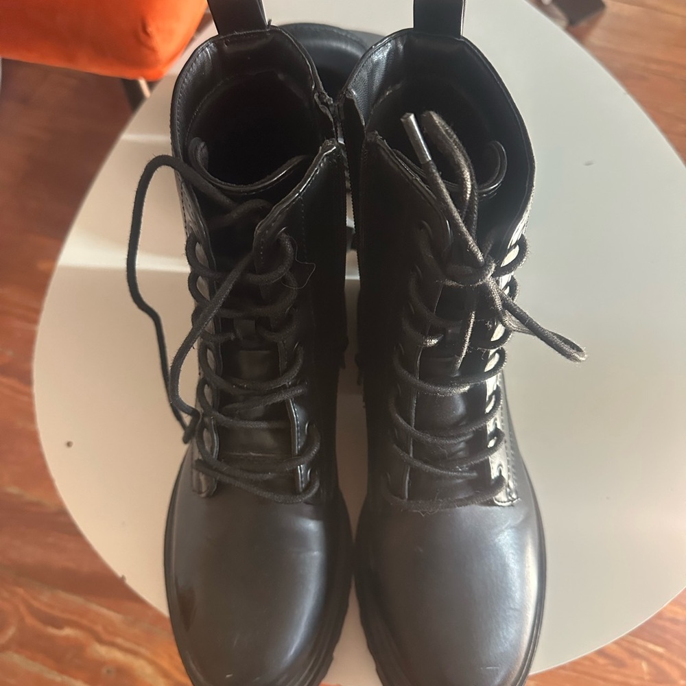 a new day Women's black faux leather combat Boots, Size 6.5